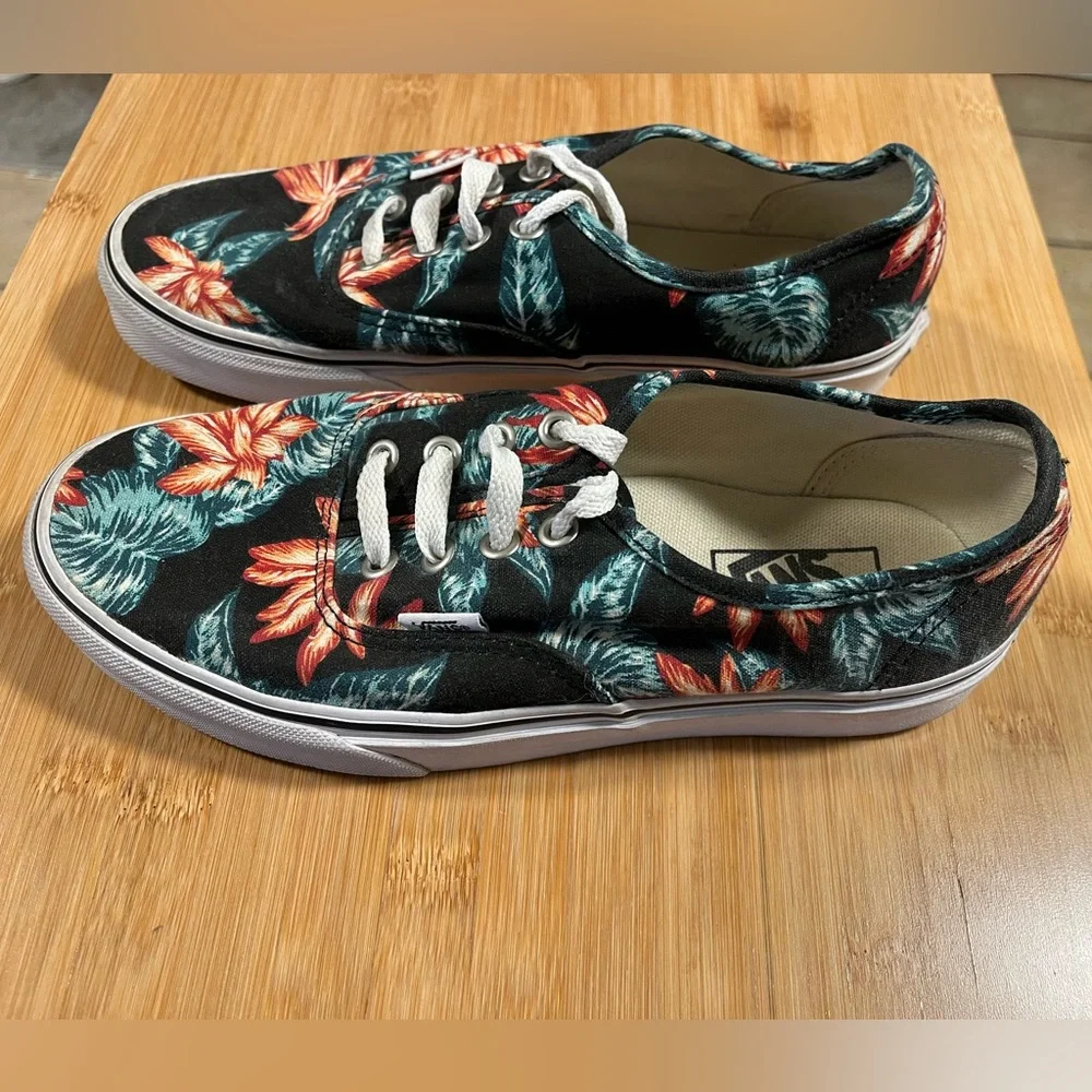 Vans Black Canvas Sneakers with Teal & Coral Floral Print Men’s/Bo 6, womens 7.5
